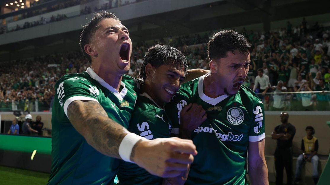 Palmeiras Brilha ao Vencer Corinthians com Estilo
