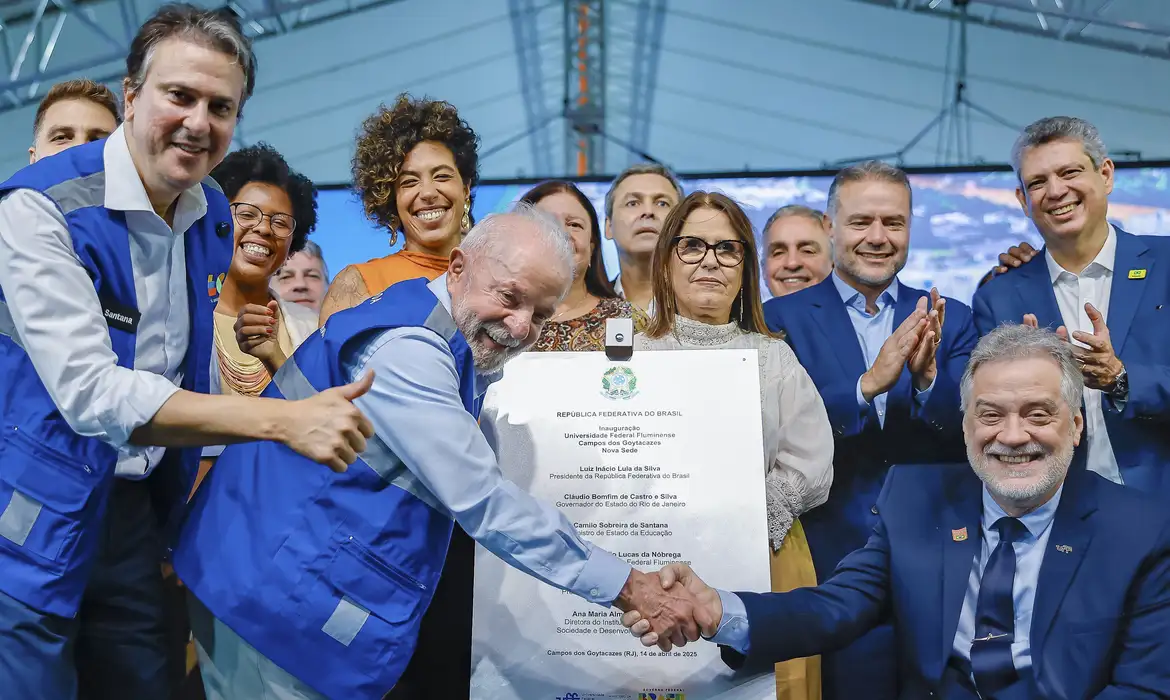 Novo campus da UFF é inaugurado por Lula no Rio de Janeiro