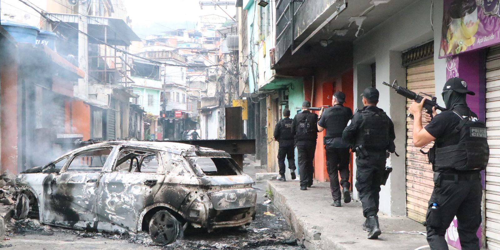 Rio entra em alerta máximo após operação policial em favelas