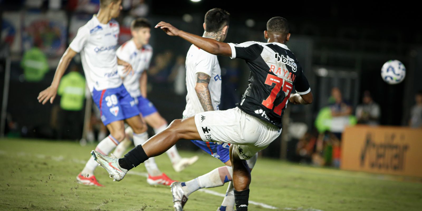 Fortaleza e vasco se enfrentam em duelo transmitido pela rádio nacional