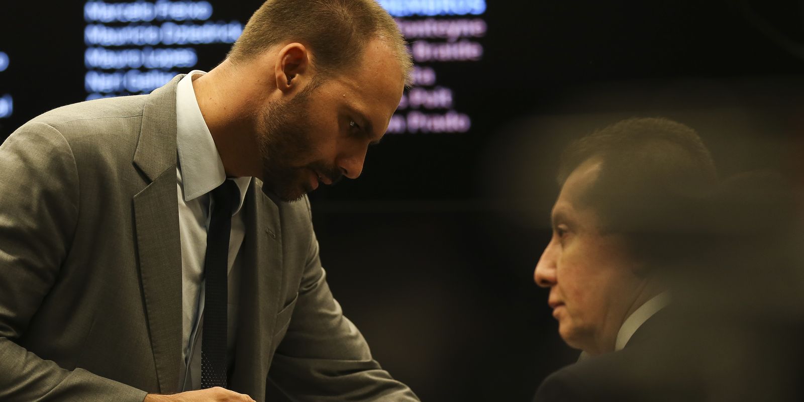 Dpu assume defesa de eduardo bolsonaro em ação no supremo