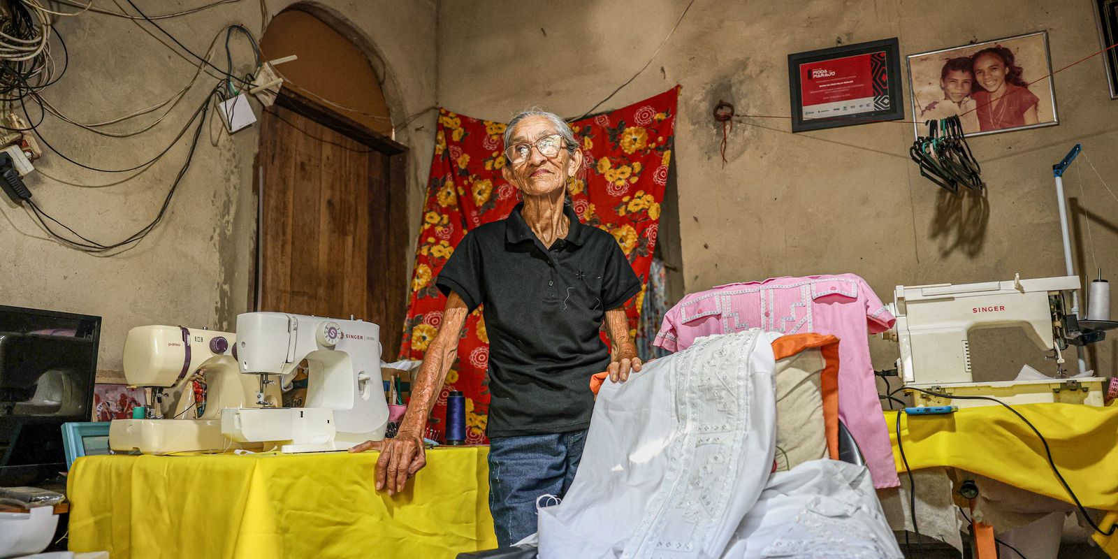 Arte marajoara renasce em trajes modernos pelas mãos de mulheres locais