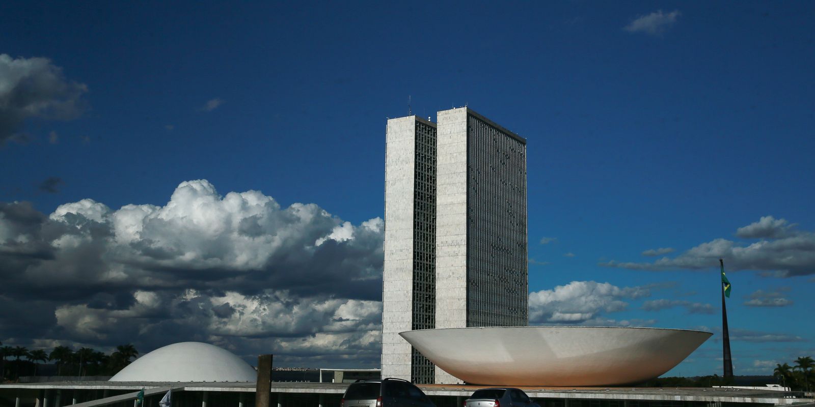 Câmara pode criar bancada cristã com voto decisivo nesta quarta