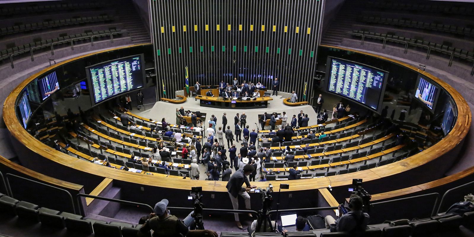 Câmara acelera votação de projetos essenciais para educação e infância