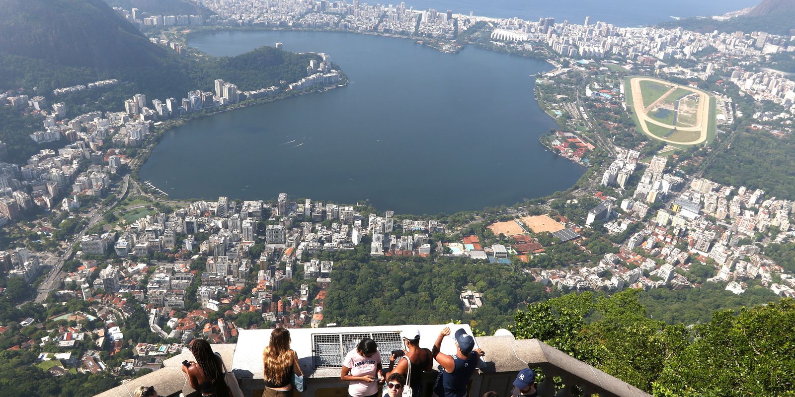 Turismo em alta: rio de janeiro espera recorde de visitantes estrangeiros