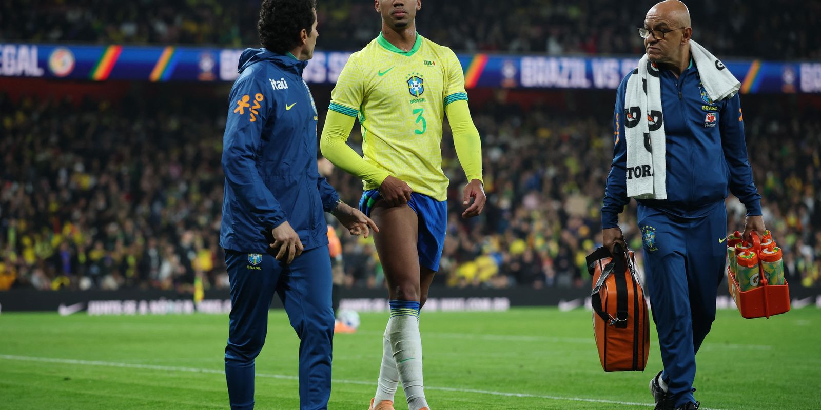 Zagueiro gabriel magalhães é cortado da seleção por lesão