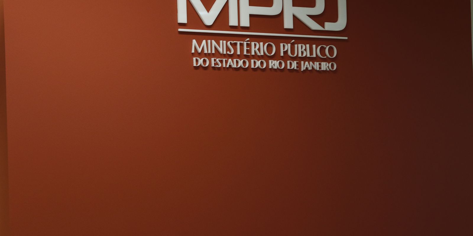 Ministério público recomenda afastamento de gestores do rioprevidência após caso banco master
