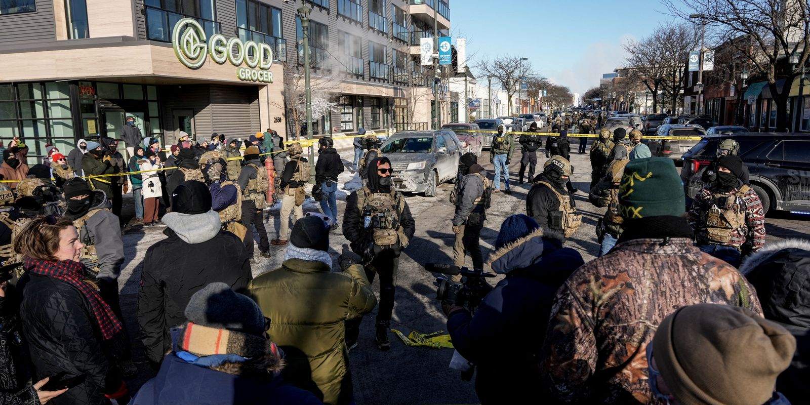 Minneapolis aciona Guarda Nacional após morte de enfermeiro em protesto
