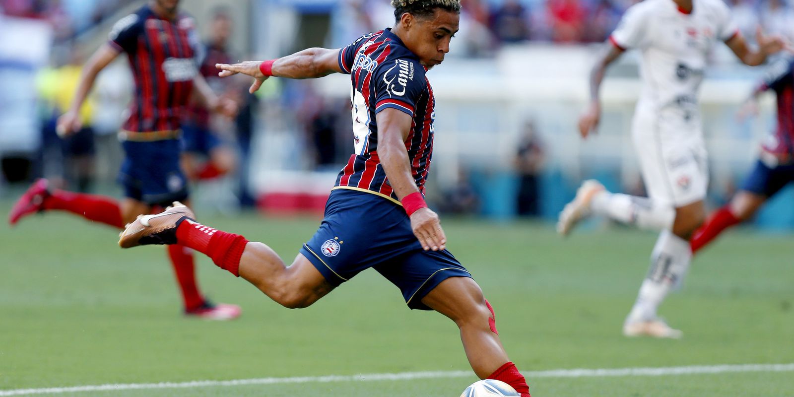 Clássico Ba-Vi: Vitória e Bahia se enfrentam na TV Brasil neste domingo