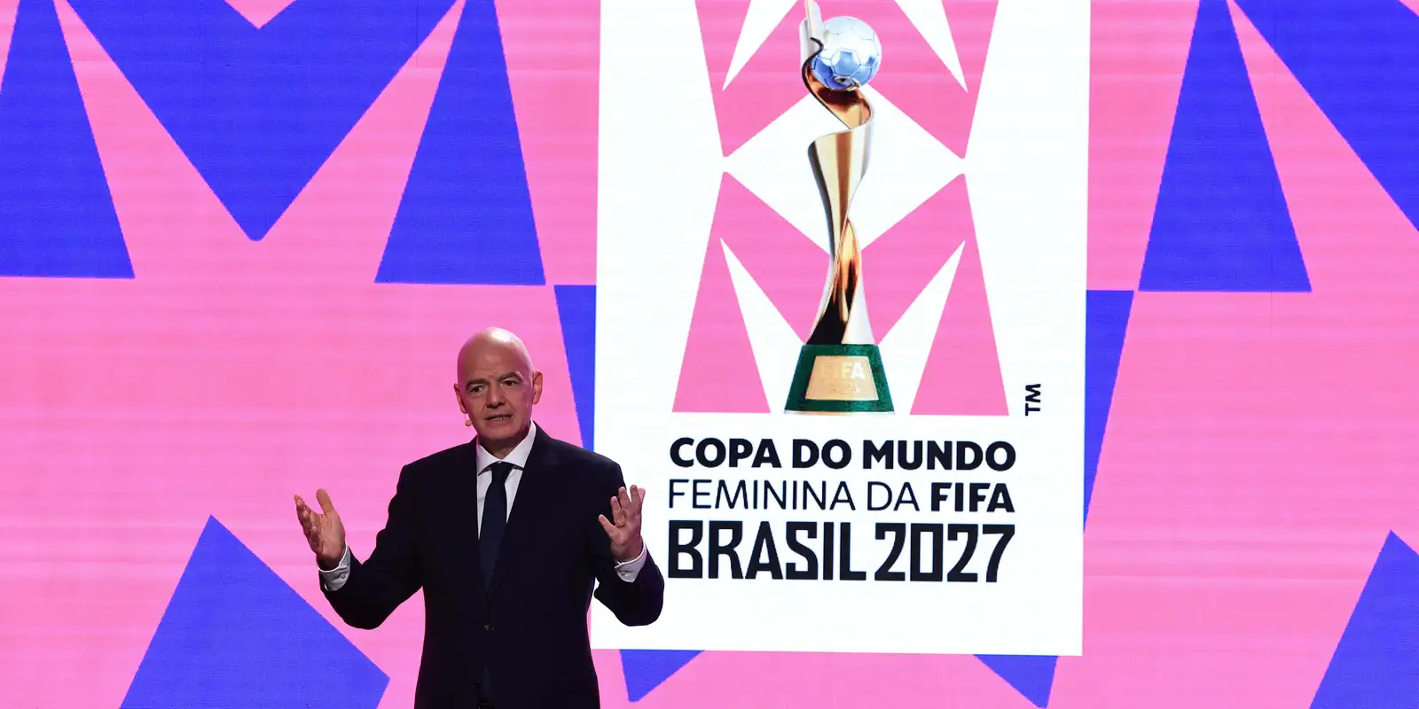 Fifa revela emblema e slogan inéditos da Copa do Mundo Feminina de 2027 no Rio de Janeiro