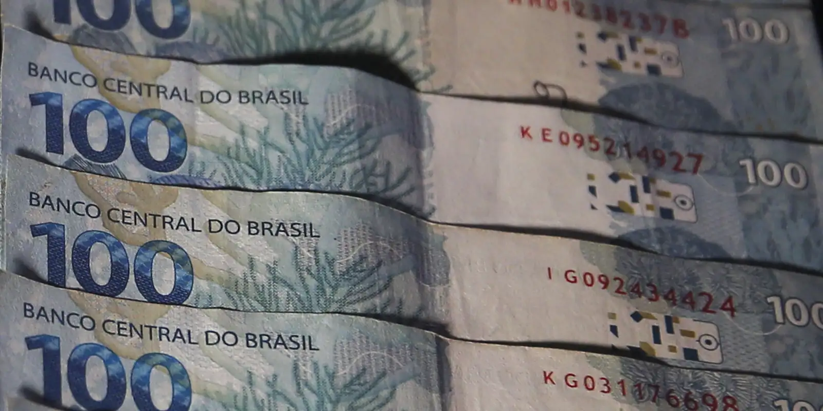 Lula sanciona Orçamento de 2026 e veta R$ 400 milhões em emendas: entenda as mudanças