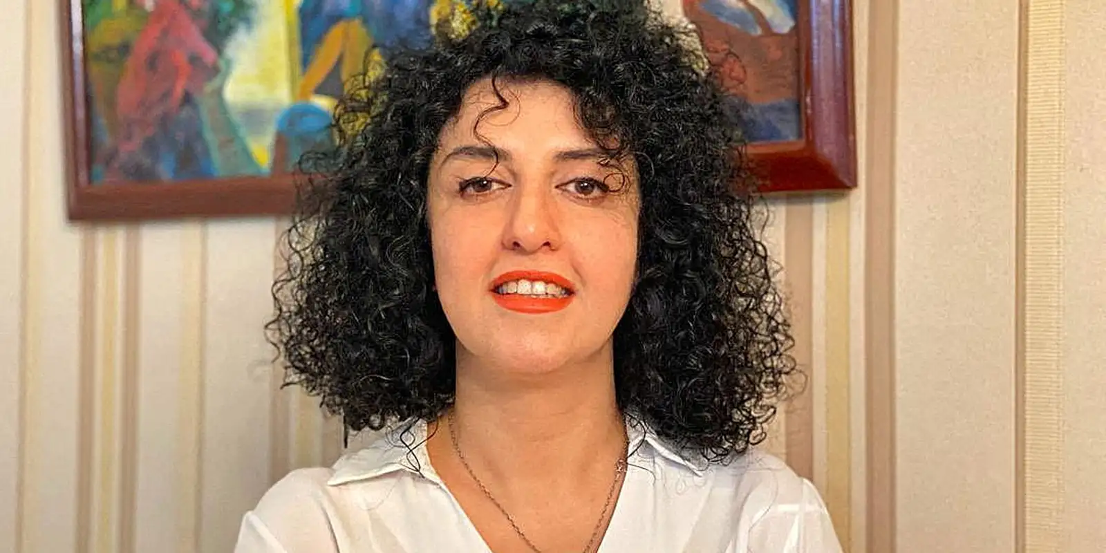 Nobel da Paz Narges Mohammadi recebe nova condenação de 7 anos e meio no Irã