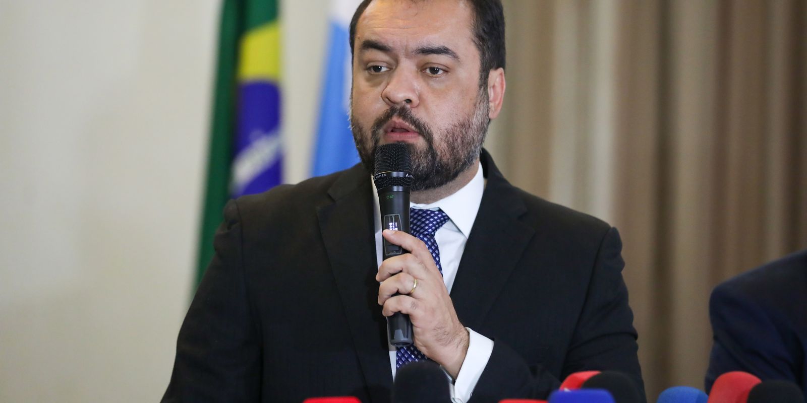 Governador do Rio enfrenta dia decisivo: TSE retoma julgamento de cassação