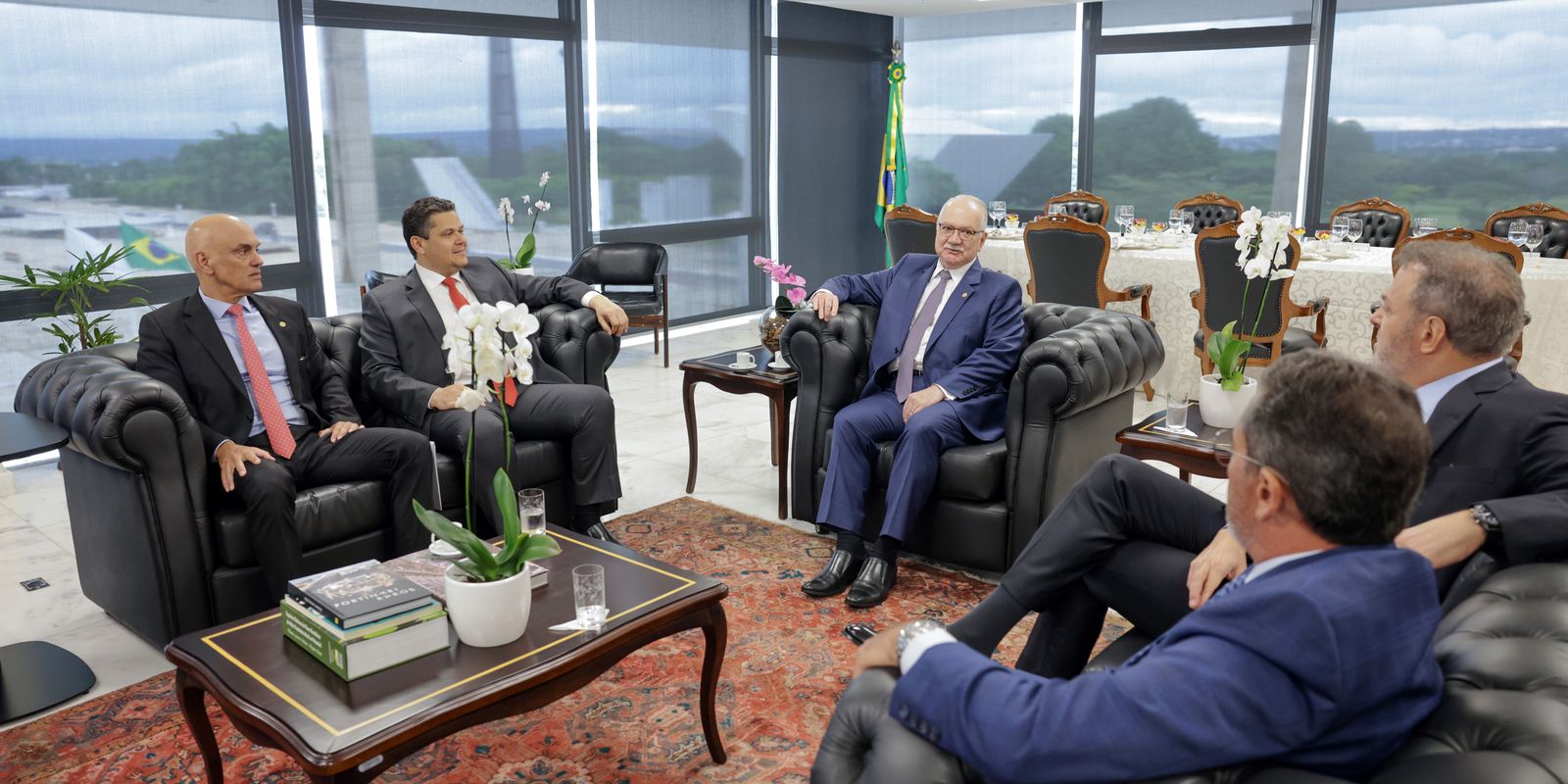 Acordo sobre penduricalhos: STF e Congresso definem limites para supersalários