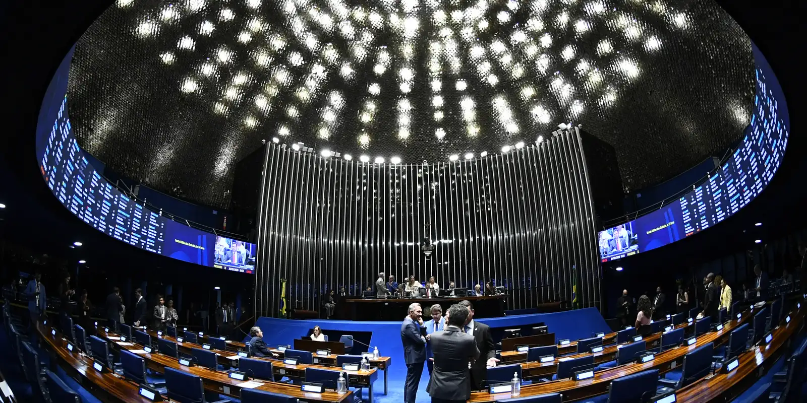 Senado aprova lei que aperta regras para quem mata policiais e agentes de segurança