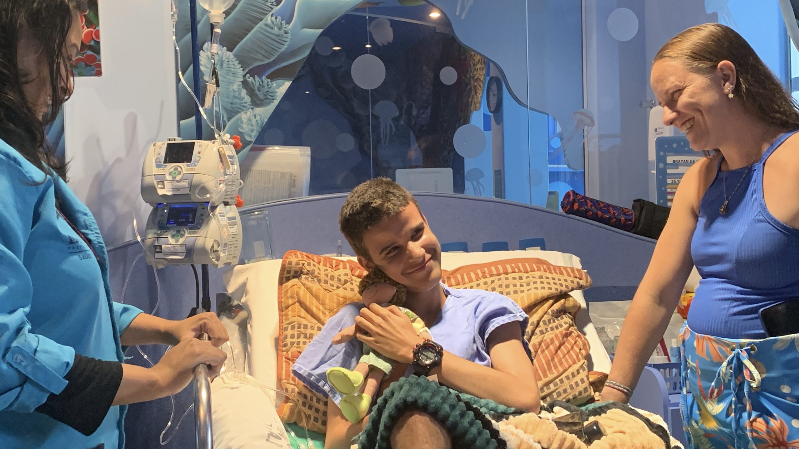 Hospital Jesus inova no acolhimento de crianças com o uso de bonecos