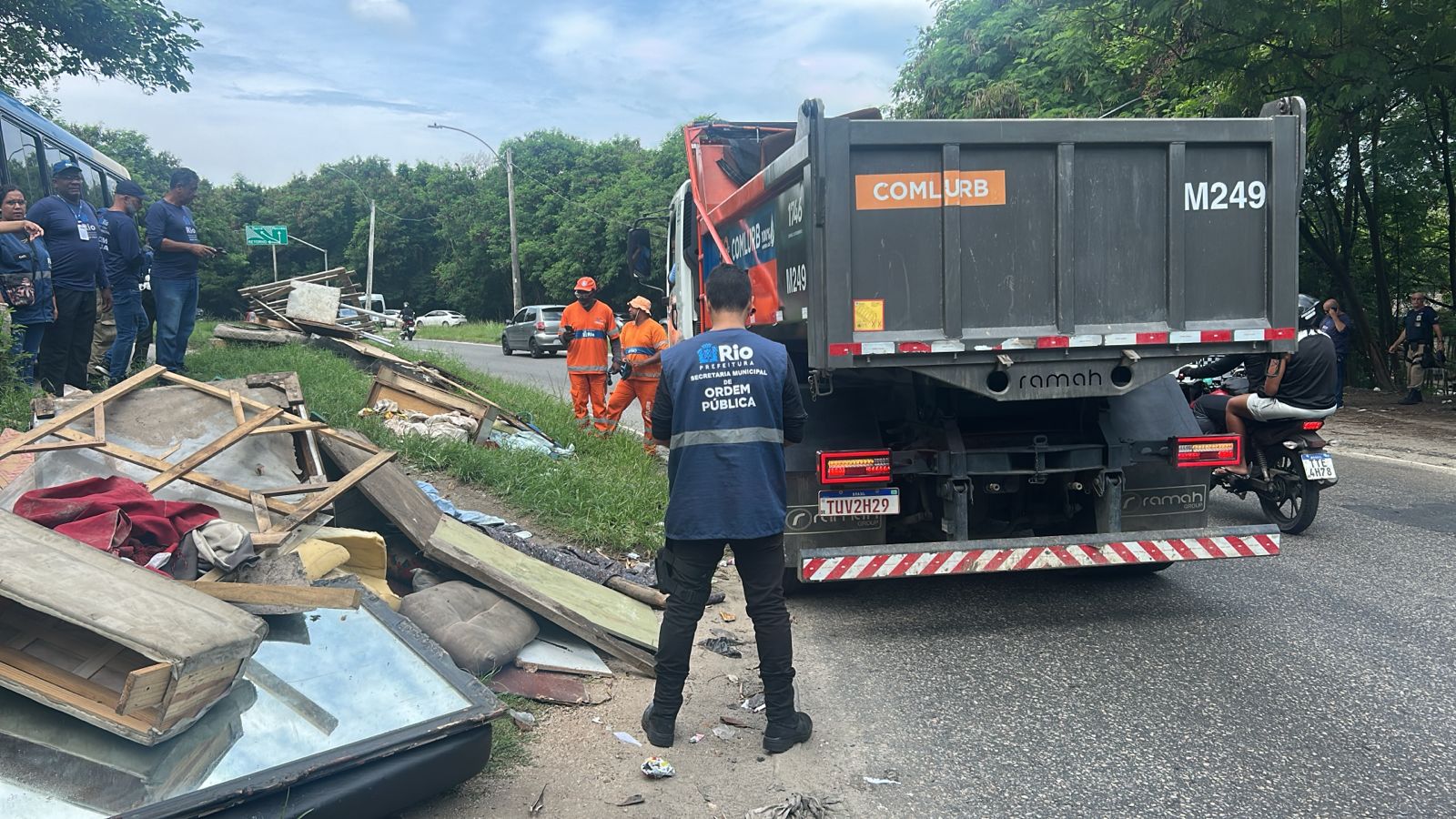 Prefeitura do Rio realiza grande ação de ordenamento na Cidade de Deus
