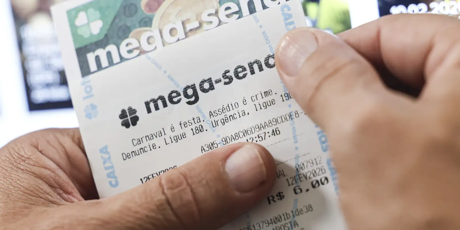 Bilhetes da loteria trazem alerta urgente contra violência e assédio às mulheres