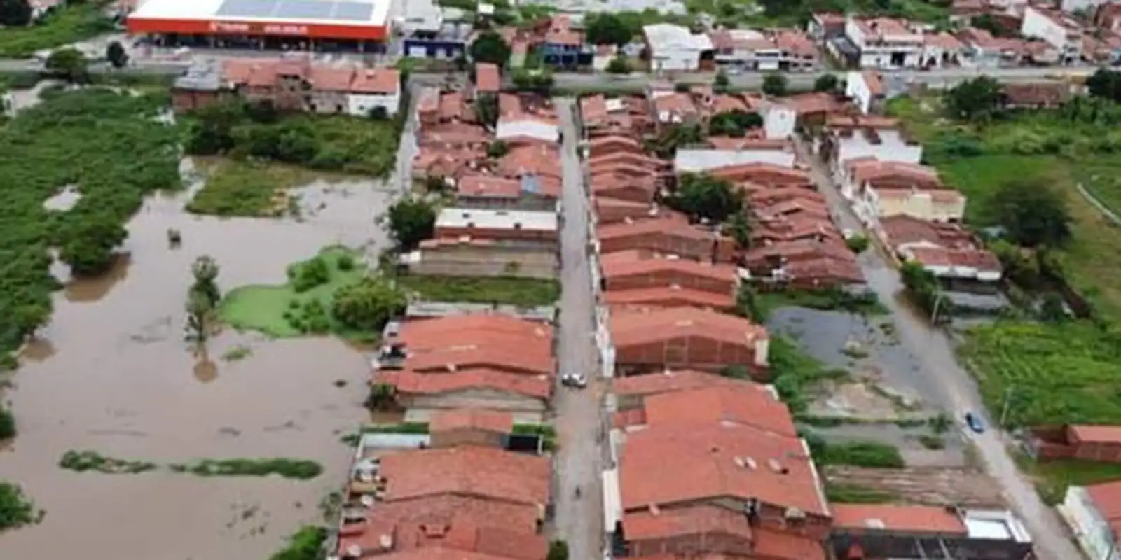 Inmet emite alerta de grande perigo com chuvas intensas no Norte e Nordeste