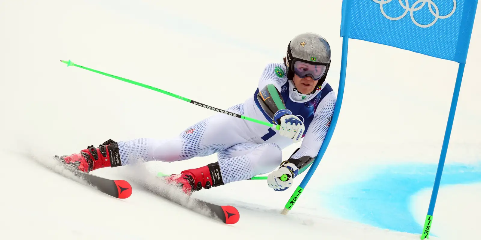 Lucas Pinheiro entra para a história e conquista primeiro ouro do Brasil nas Olimpíadas de Inverno