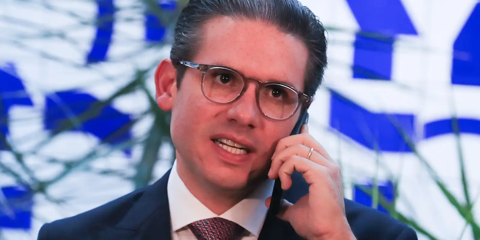 Fim da jornada de trabalho 6×1 avança na Câmara e pode mudar leis