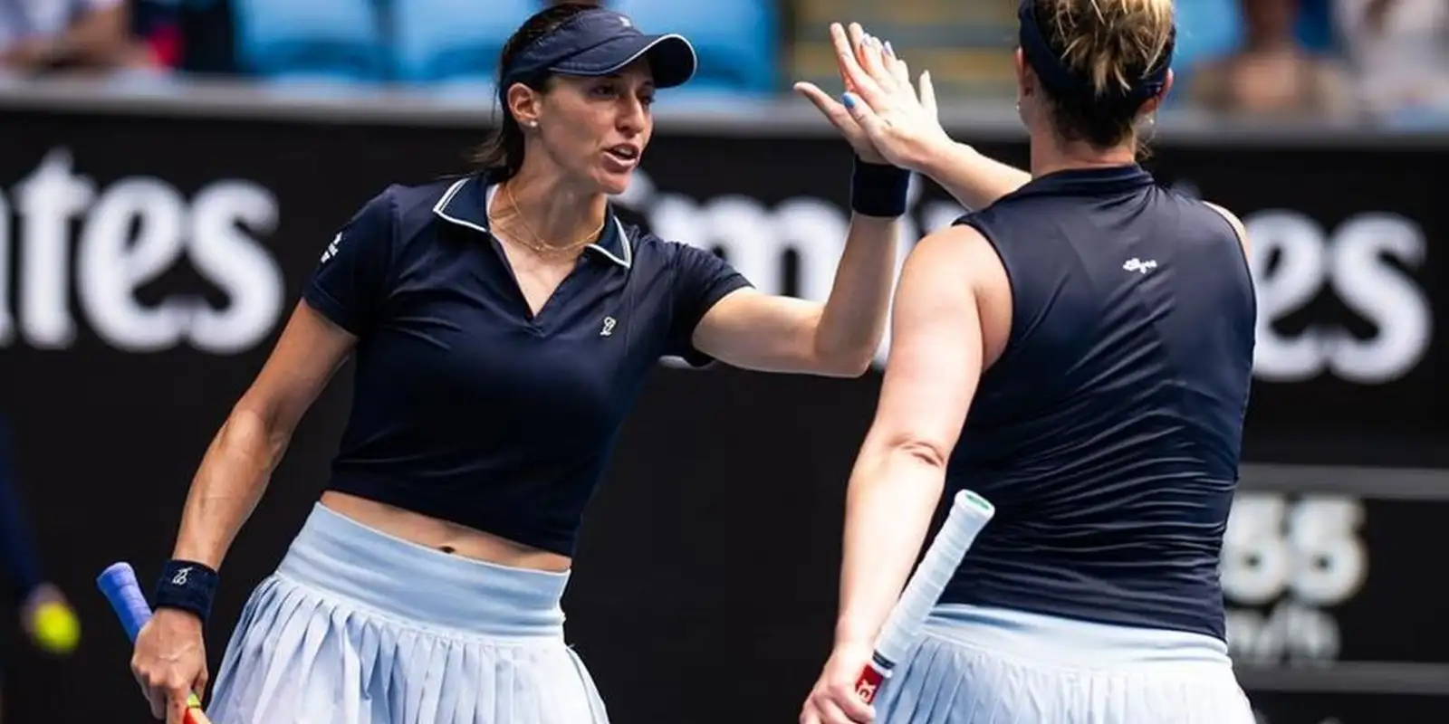 Stefani e Dabrowski garantem vaga nas quartas do WTA 1000 de Doha: veja quando elas jogam