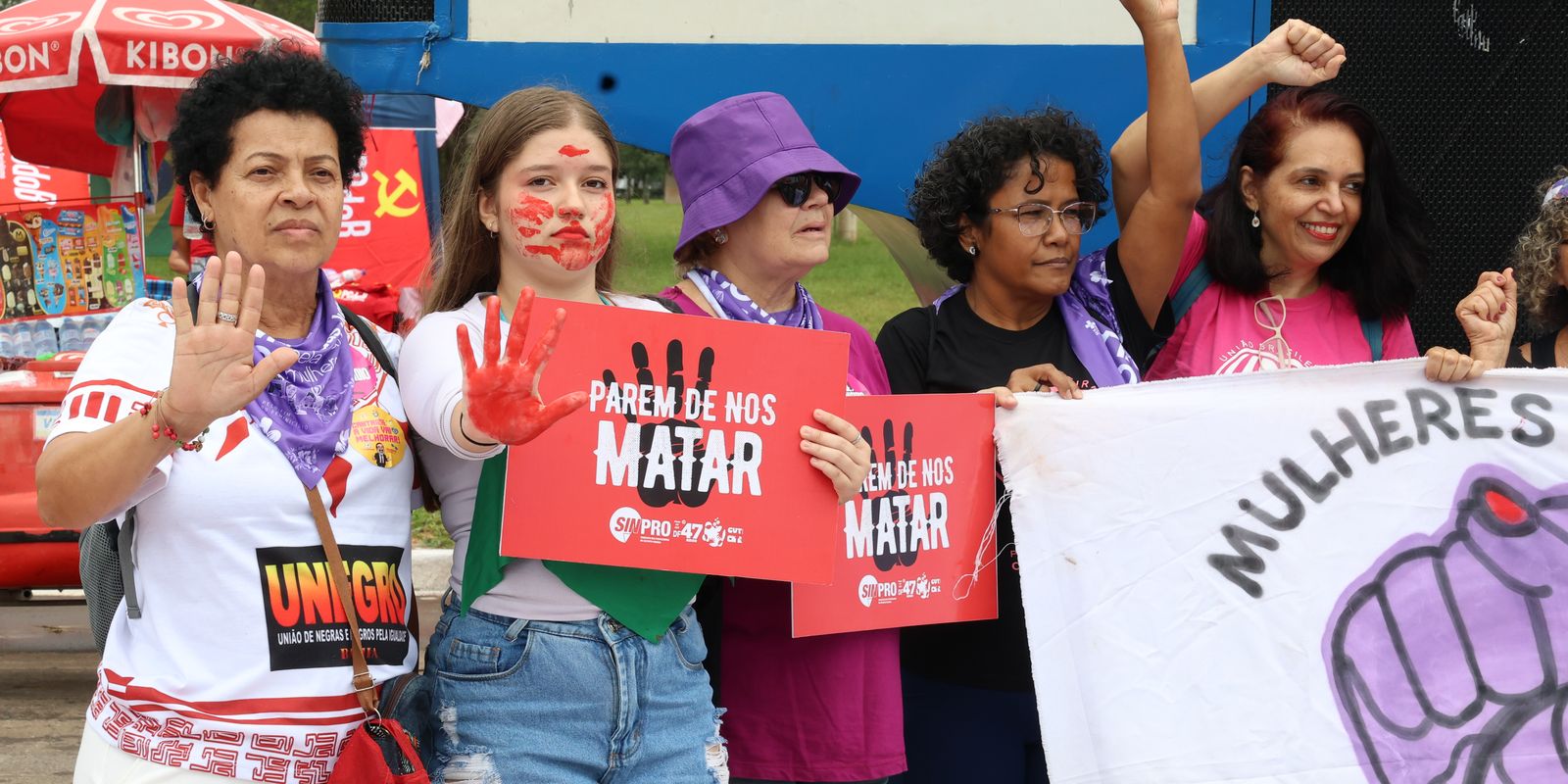 Milhares de mulheres tomam as ruas do Brasil em protestos por fim à violência de gênero