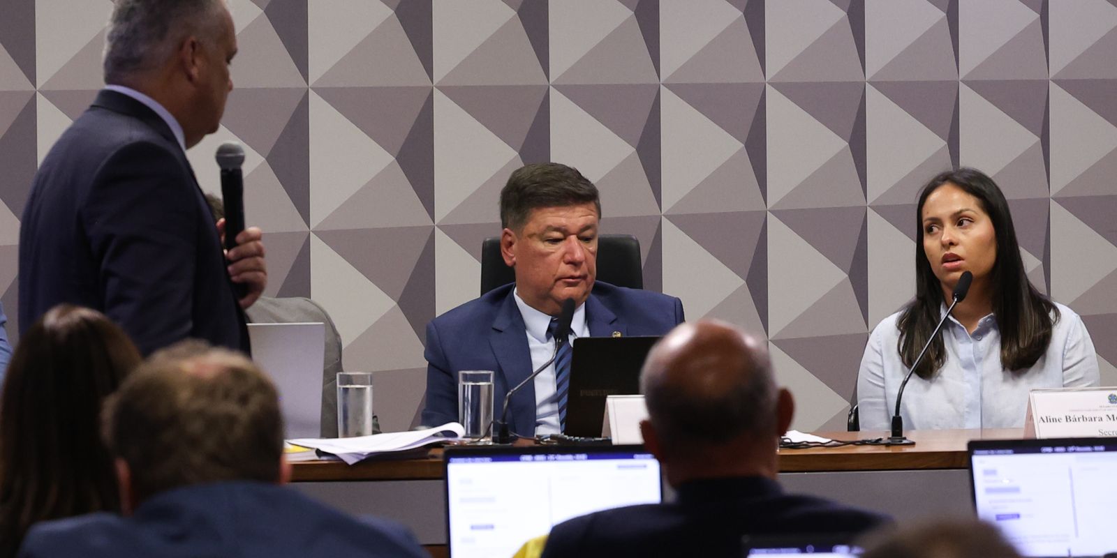 Ex-secretária do ‘Careca do INSS’ revela acesso a cofre e repasse de valores em depoimento