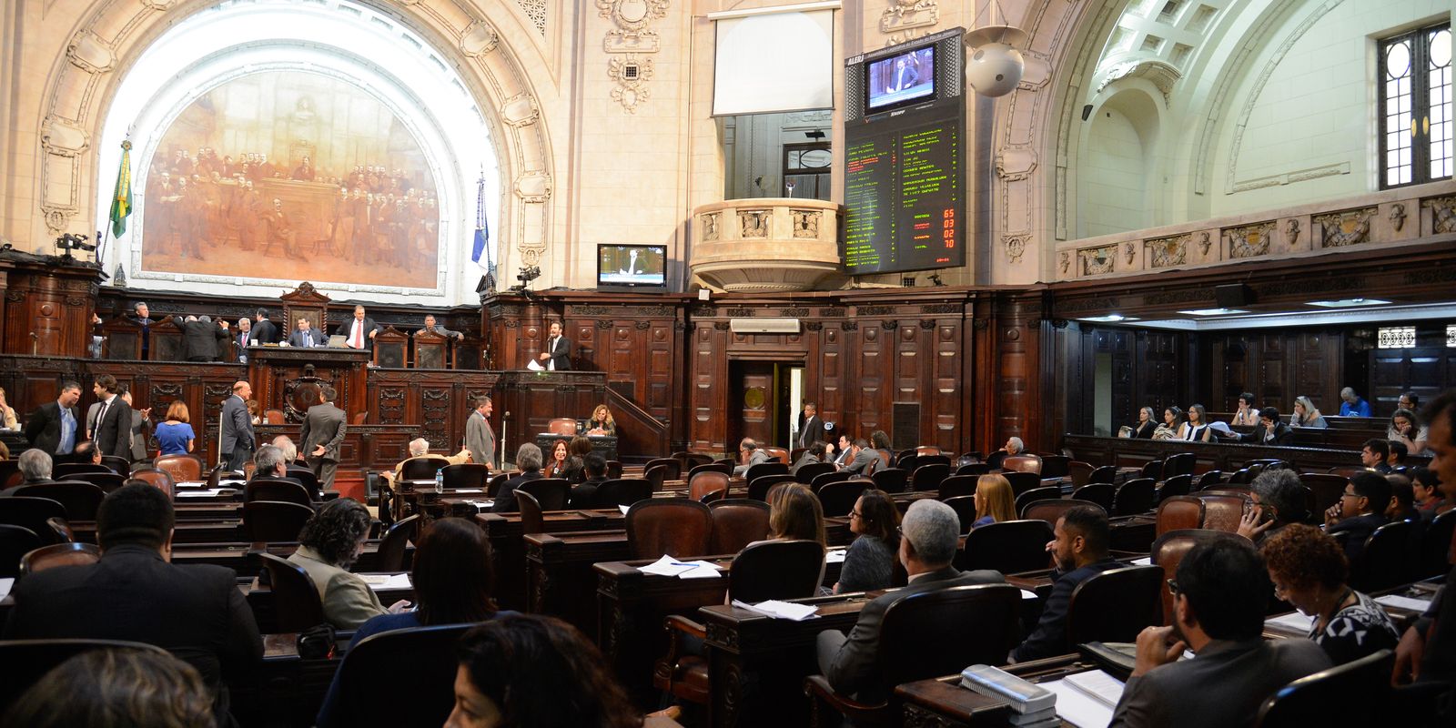 TRE-RJ recontará votos de Bacellar na terça-feira: entenda o impacto na Alerj