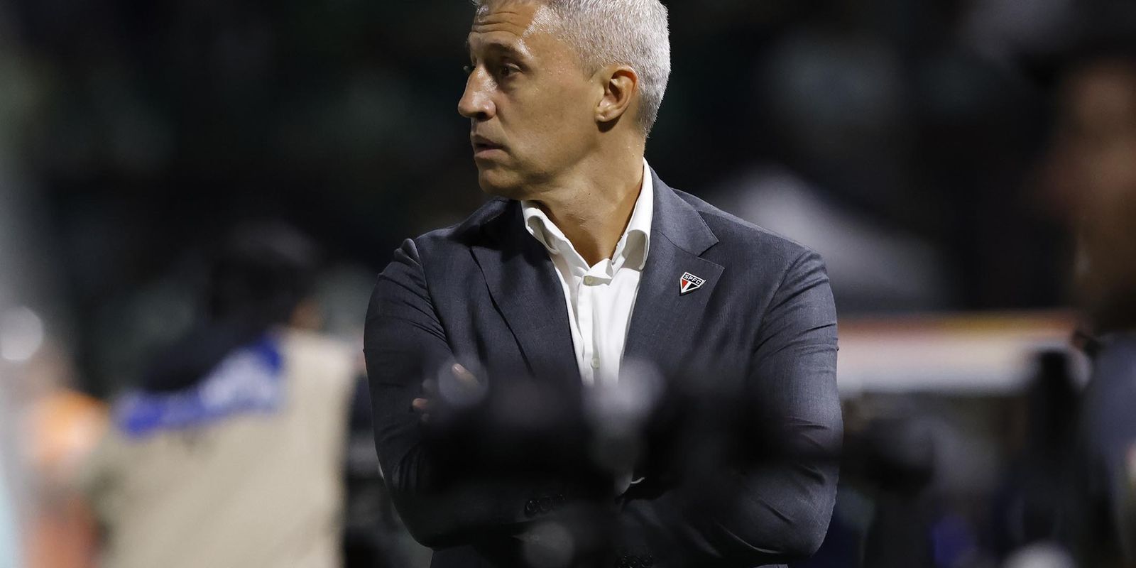 Choque no Morumbi: São Paulo demite Hernán Crespo e surpreende torcida