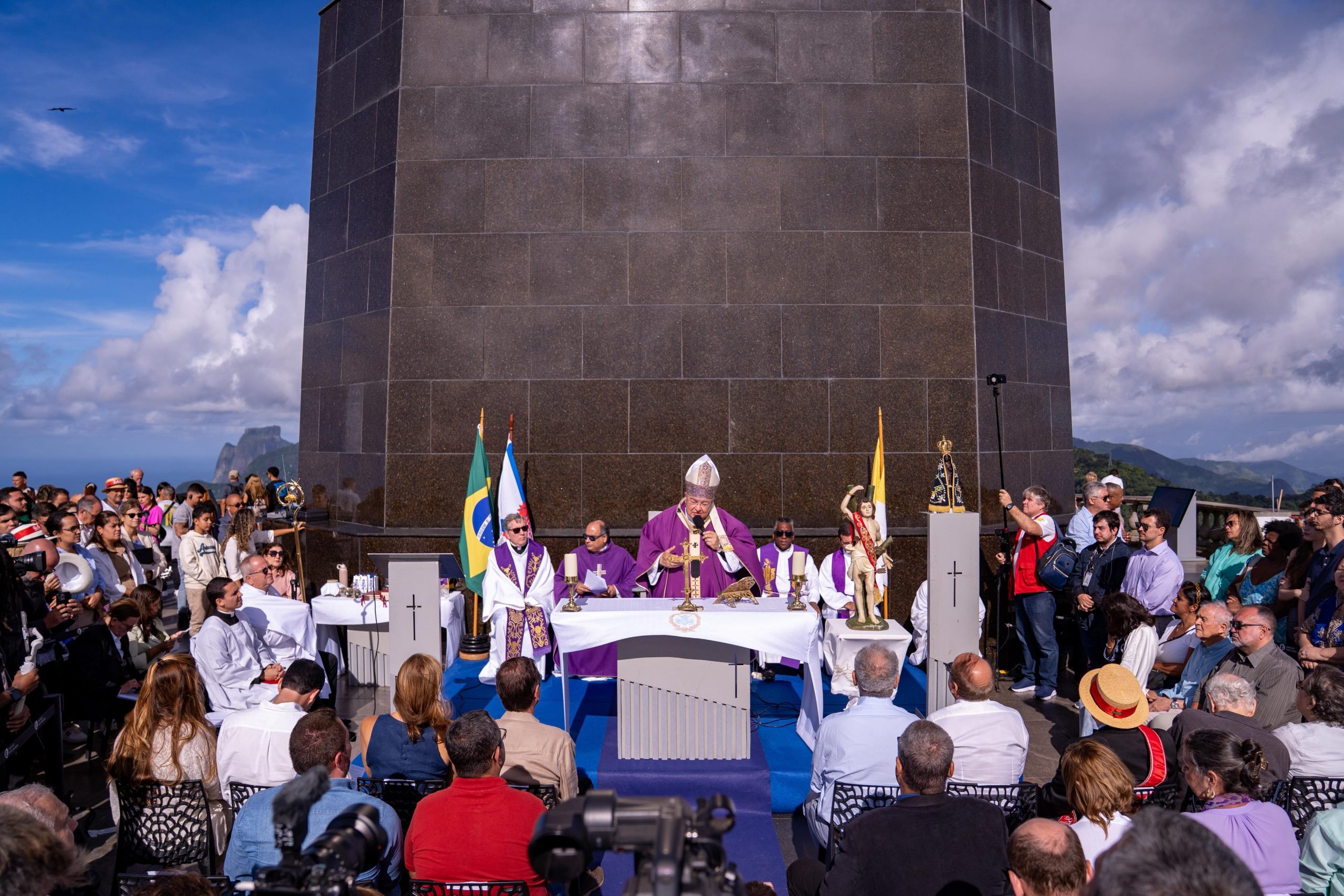 Rio de Janeiro celebra 461 anos com missa marcante no Cristo Redentor