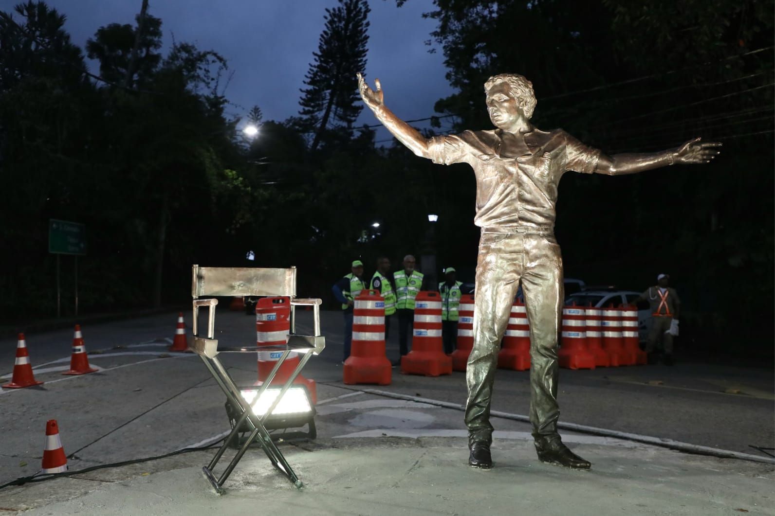 Rio de Janeiro inaugura monumento para celebrar o legado de Cacá Diegues