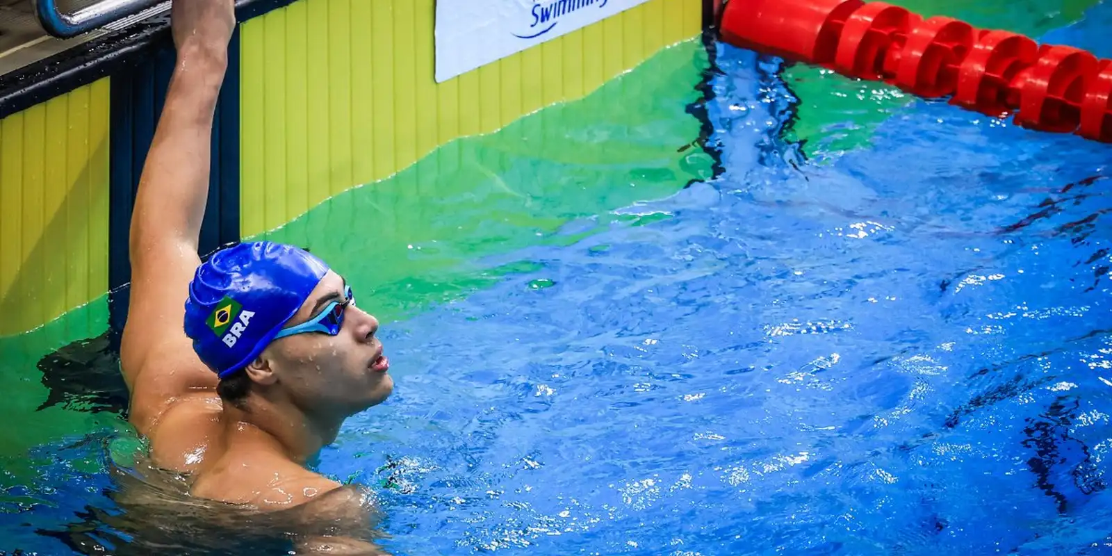 Arthur Xavier e Beatriz Flausino levam ouro e Brasil amplia conquistas na natação paralímpica em Barcelona