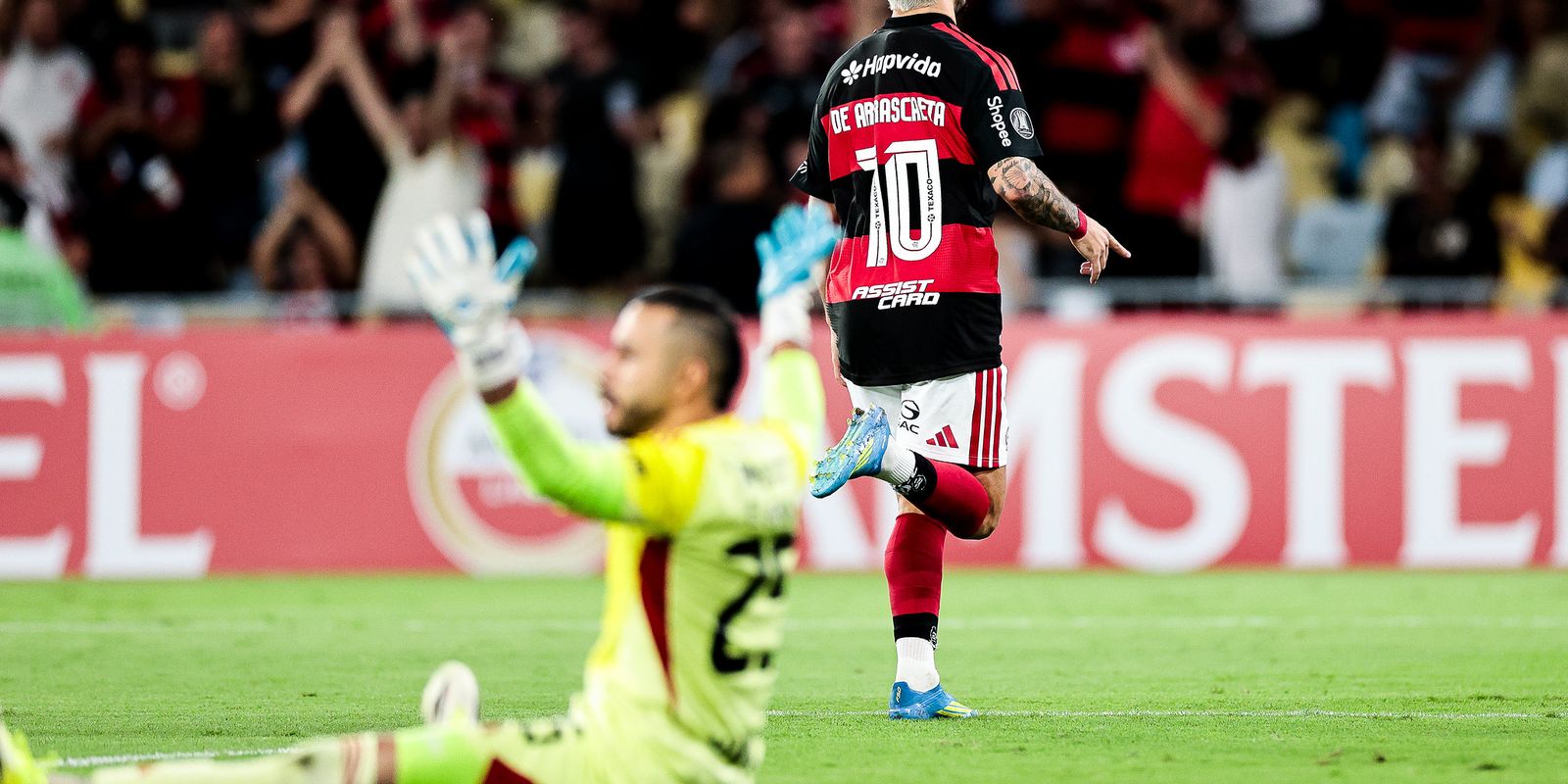 Flamengo arrasa Medellín por 4 a 1 e mantém 100% de aproveitamento na Libertadores