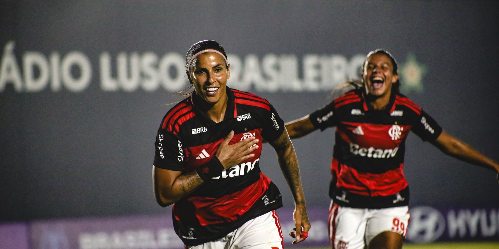 Flamengo vence Vitória e se aproxima da ponta no Brasileirão Feminino
