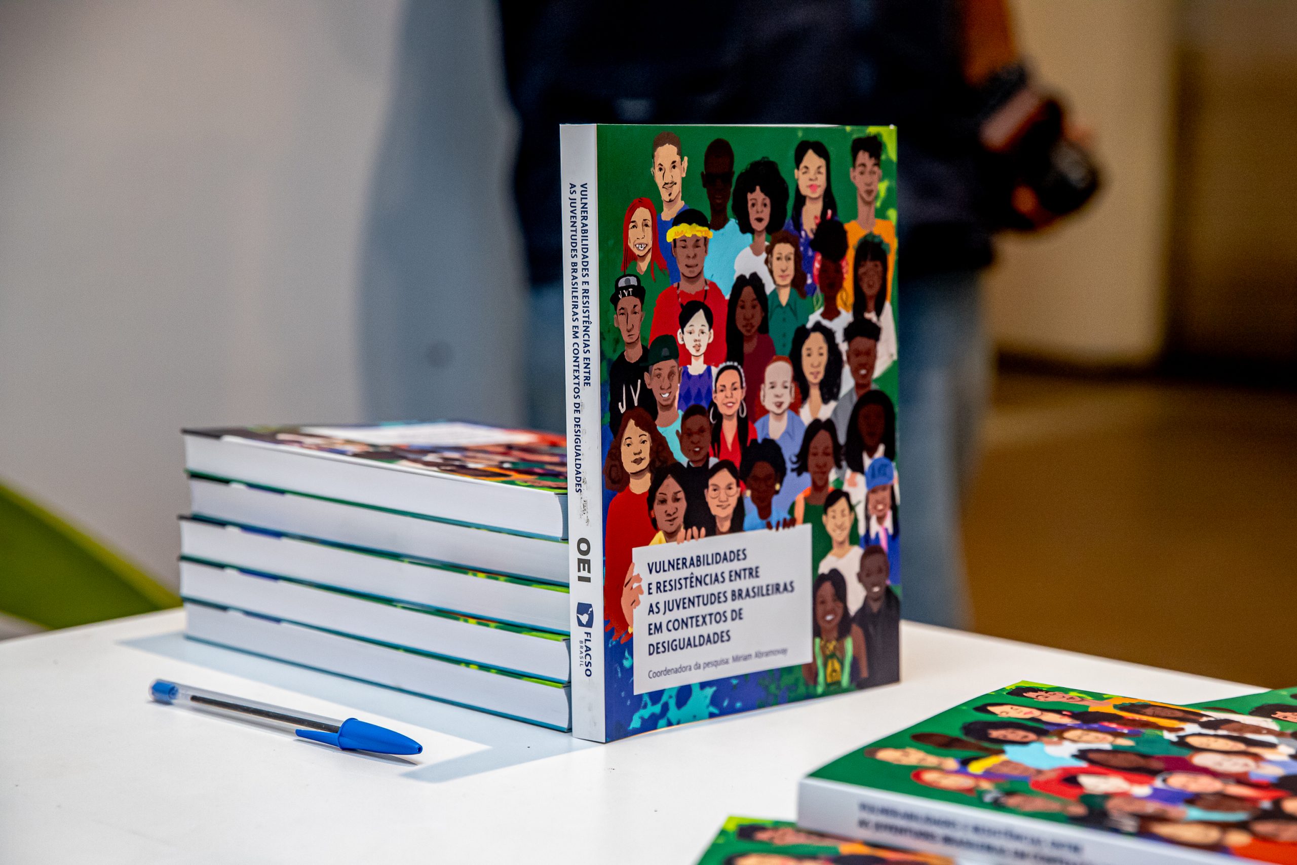 Livro inédito mergulha nas vulnerabilidades e na força da juventude brasileira