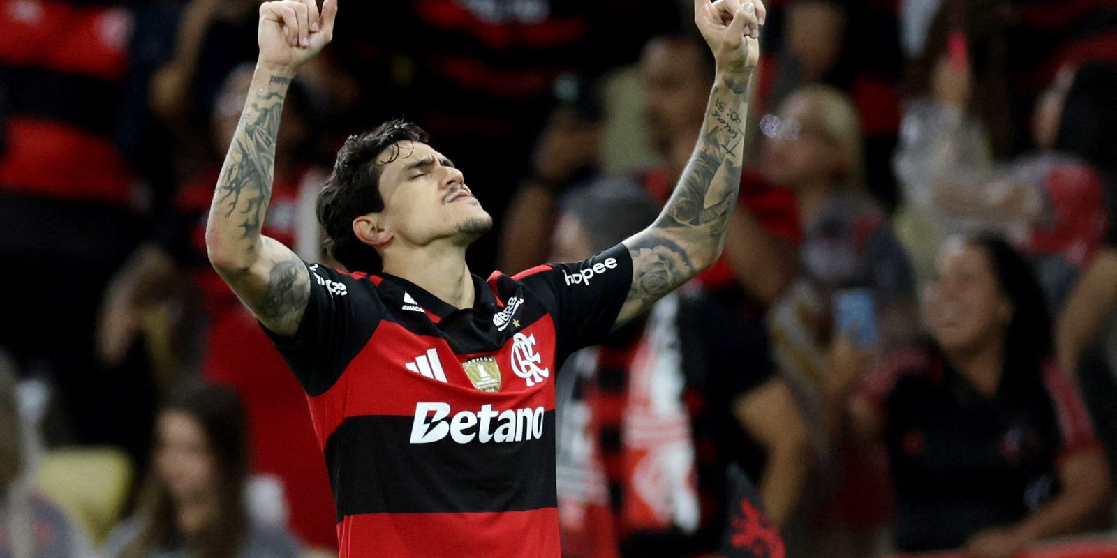Com gol de Pedro, Flamengo garante vaga antecipada nas oitavas da Libertadores