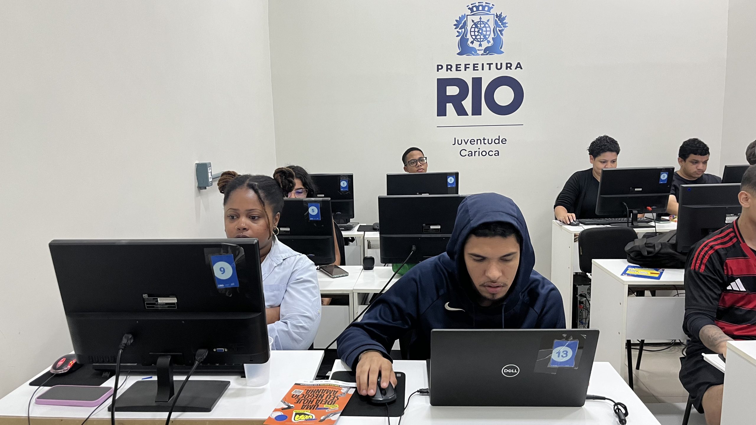 JUVRio abre 72 vagas em cursos gratuitos para jovens na Casa da Juventude; inscrições até 7 de junho
