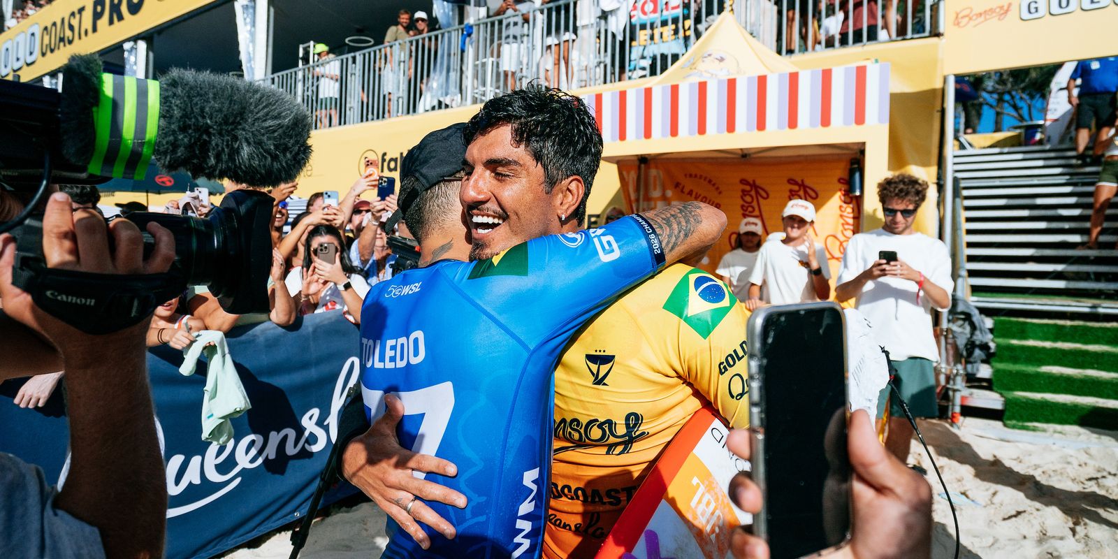 Surfe: Medina, Filipinho e Alejo brilham e avançam na etapa da WSL na Nova Zelândia
