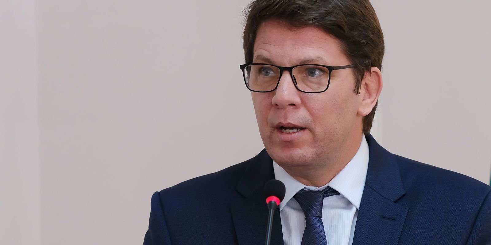 Mário Frias viaja para o exterior sem aval da Câmara e gera investigação no STF