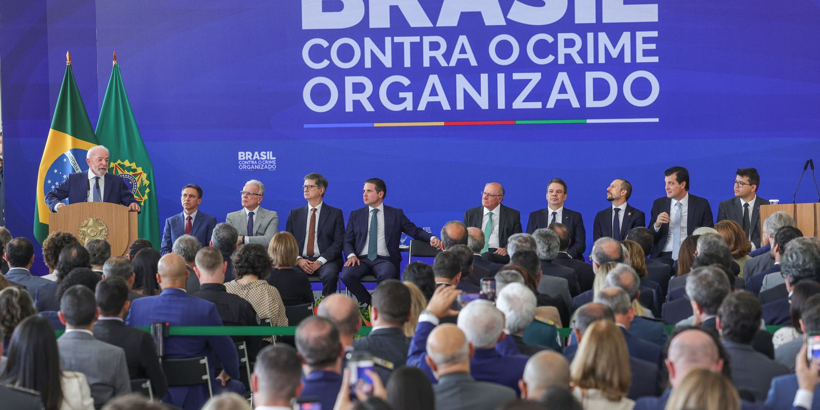 Governo federal lança programa bilionário contra o crime organizado; veja as ações