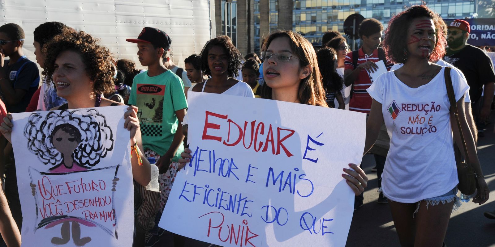 Câmara avança e aprova redução da maioridade penal para 16 anos