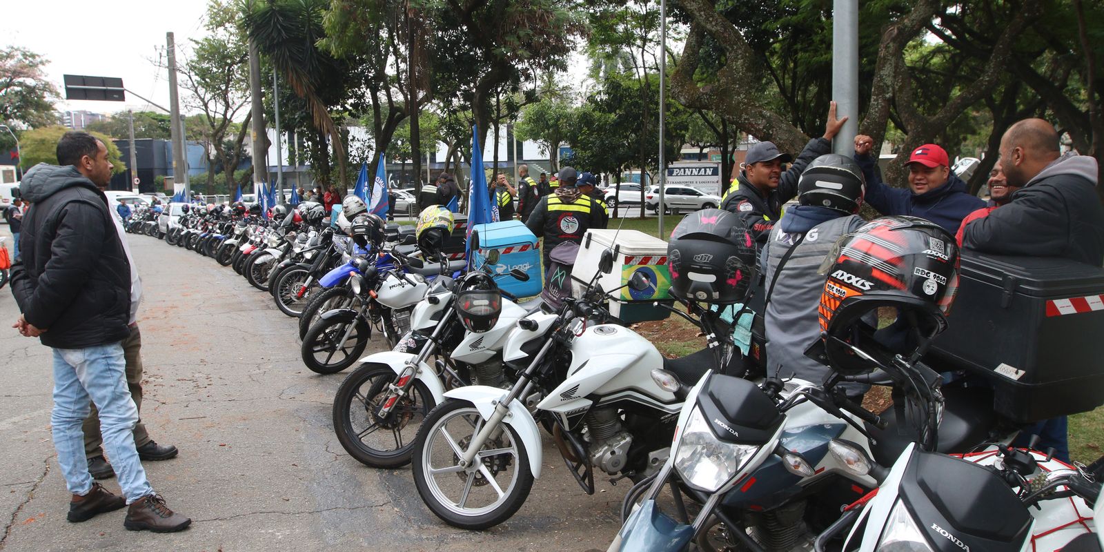 Entregadores de app ganham nova linha de crédito para comprar motos 0km