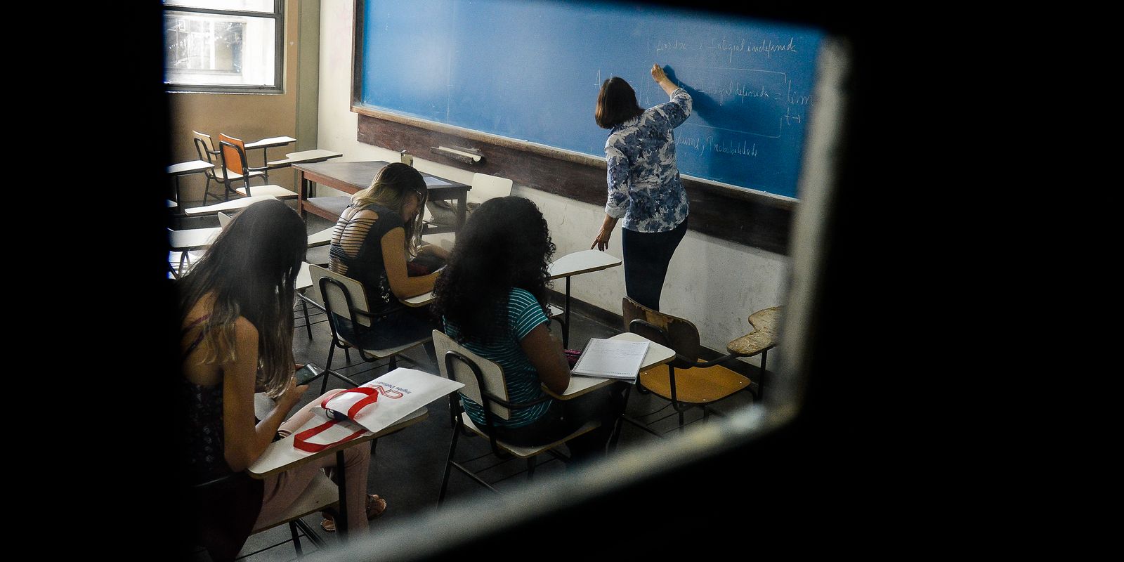 Professores: última chance para concorrer a R$ 30 mil em prêmio da Fundação Carlos Chagas