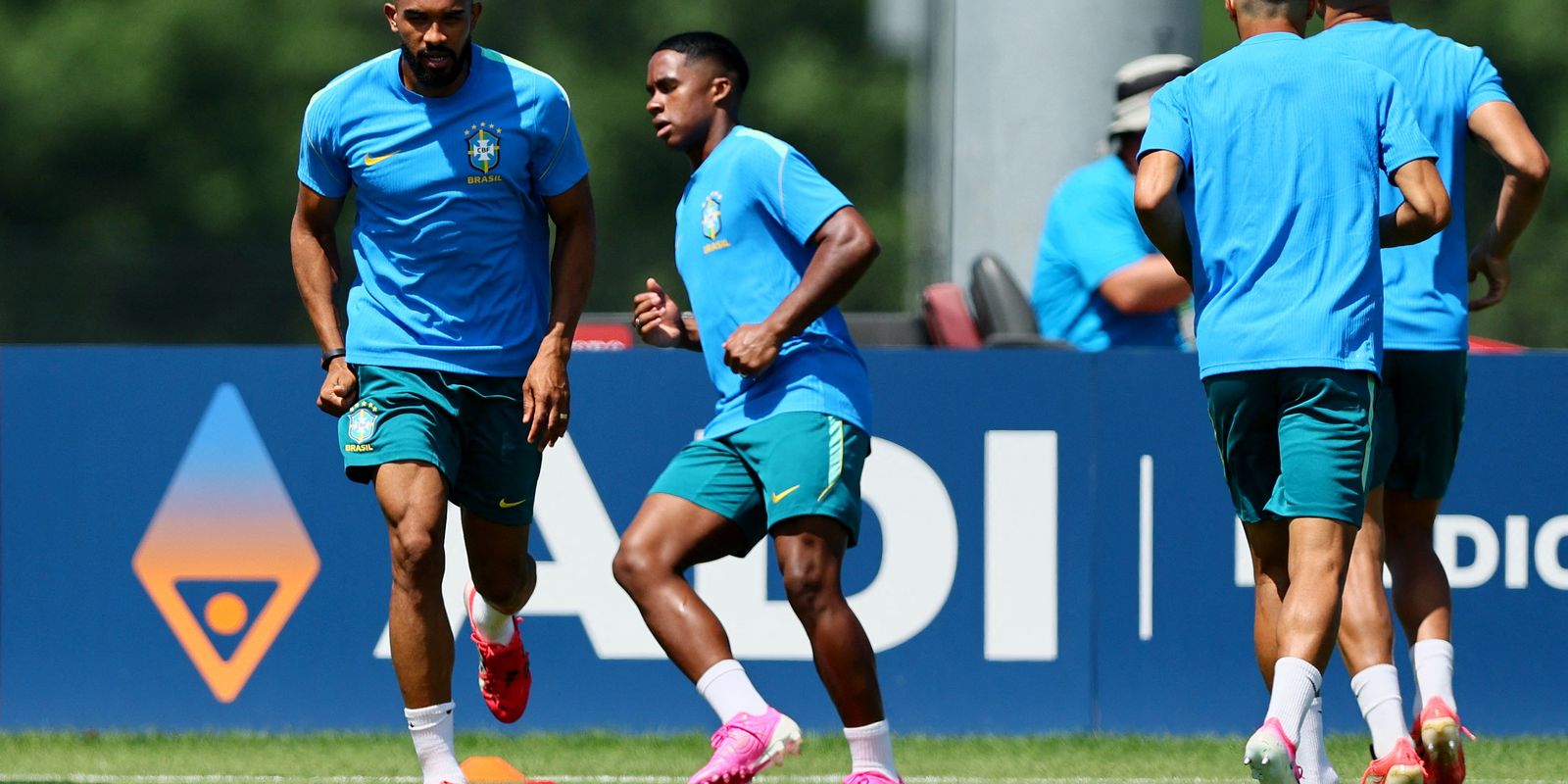 Copa do Mundo: Brasil finaliza preparação para a estreia com mistério de Ancelotti e desfalque de Neymar