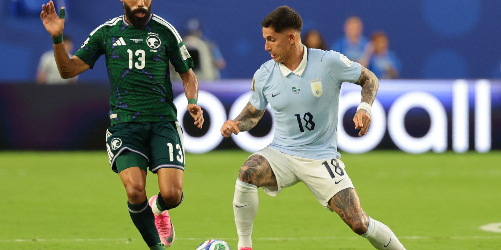 Uruguai luta e empata com Arábia Saudita em estreia eletrizante da Copa do Mundo