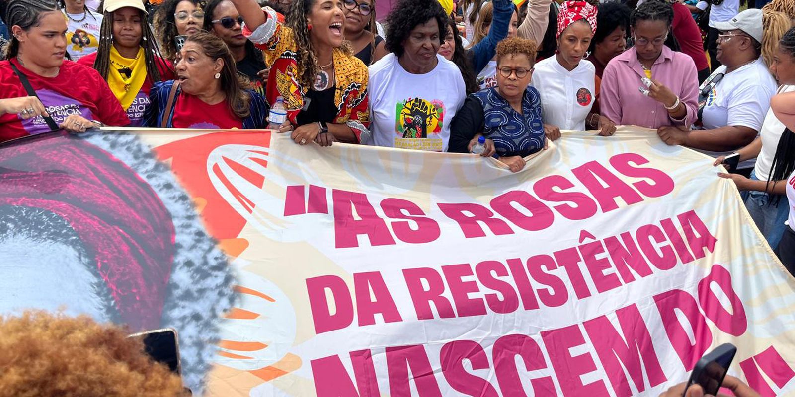 Mulheres disputam, mas não vencem: por que a política brasileira ainda as exclui?