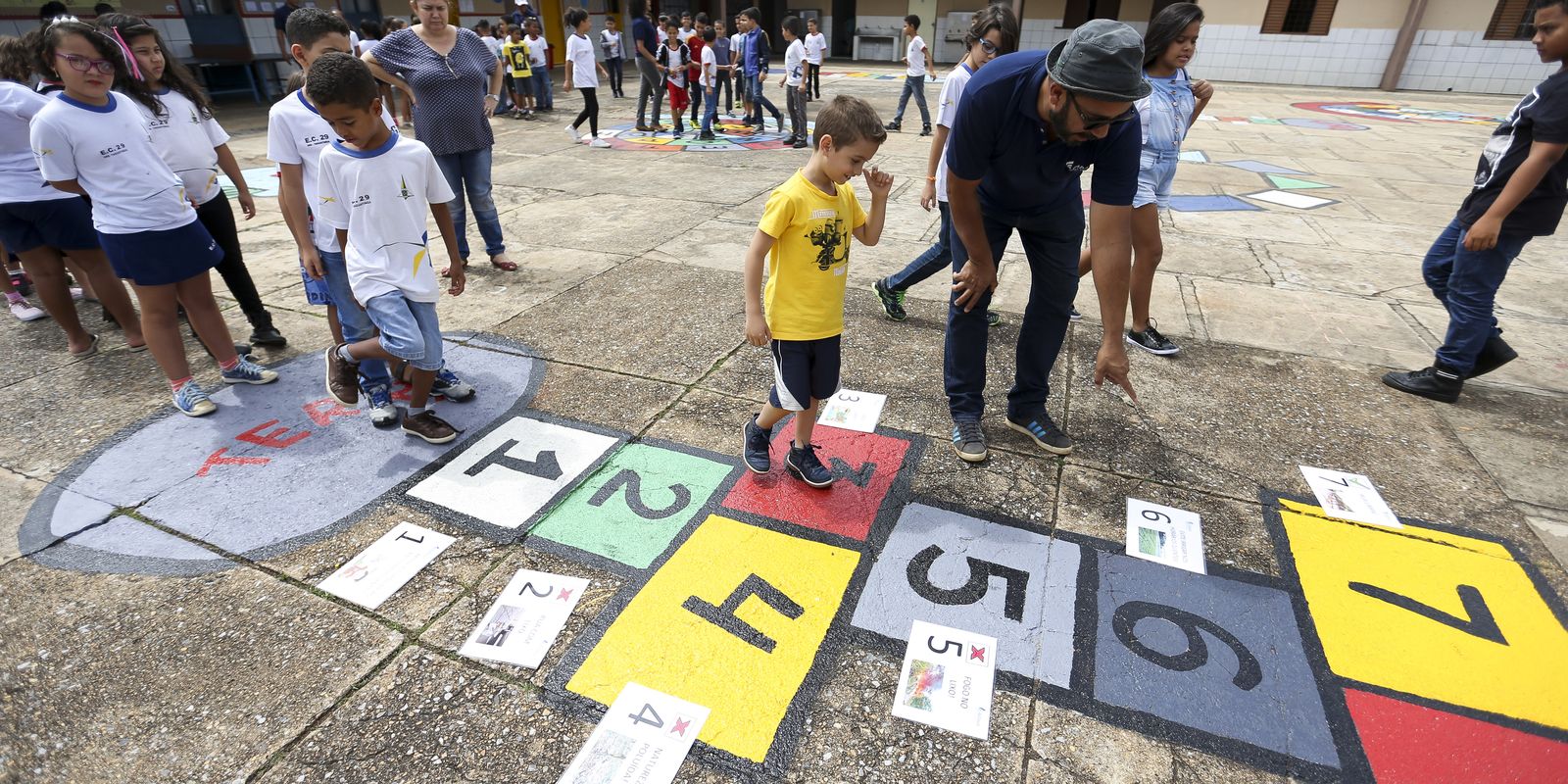Férias escolares de 2027: datas serão alteradas e feriados virão por causa da Copa Feminina