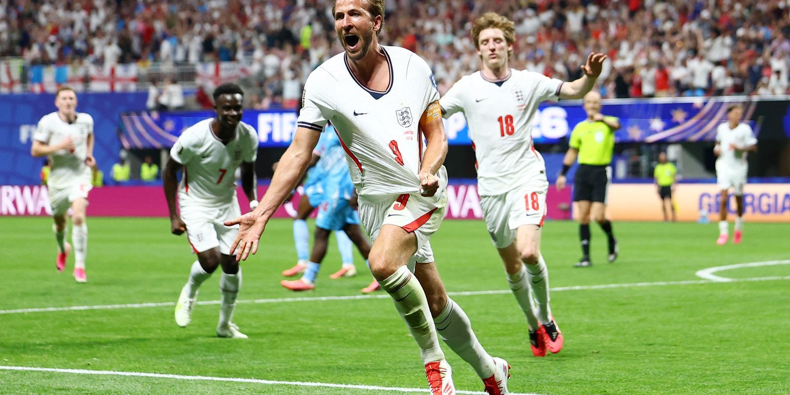 Kane garante virada da Inglaterra e classificação dramática às oitavas da Copa