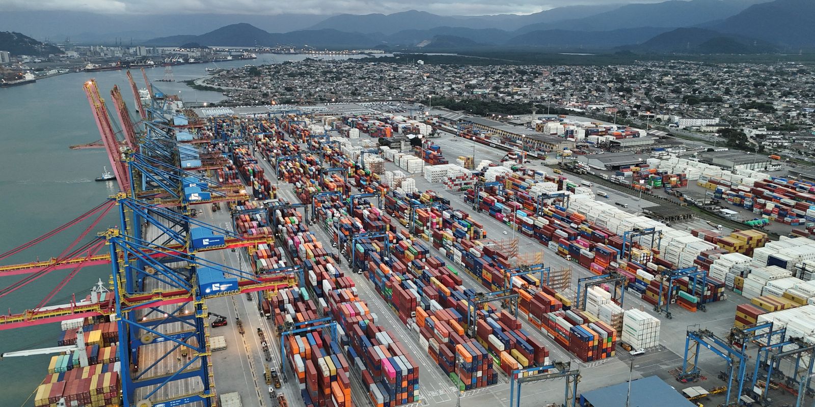 Exportações brasileiras atingem recorde e impulsionam contas externas em junho